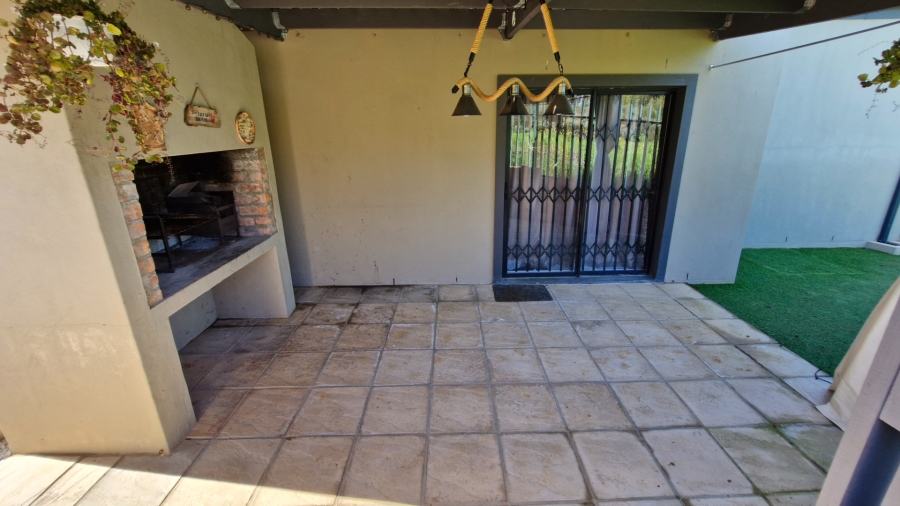 To Let 3 Bedroom Property for Rent in Glen Lilly Western Cape
